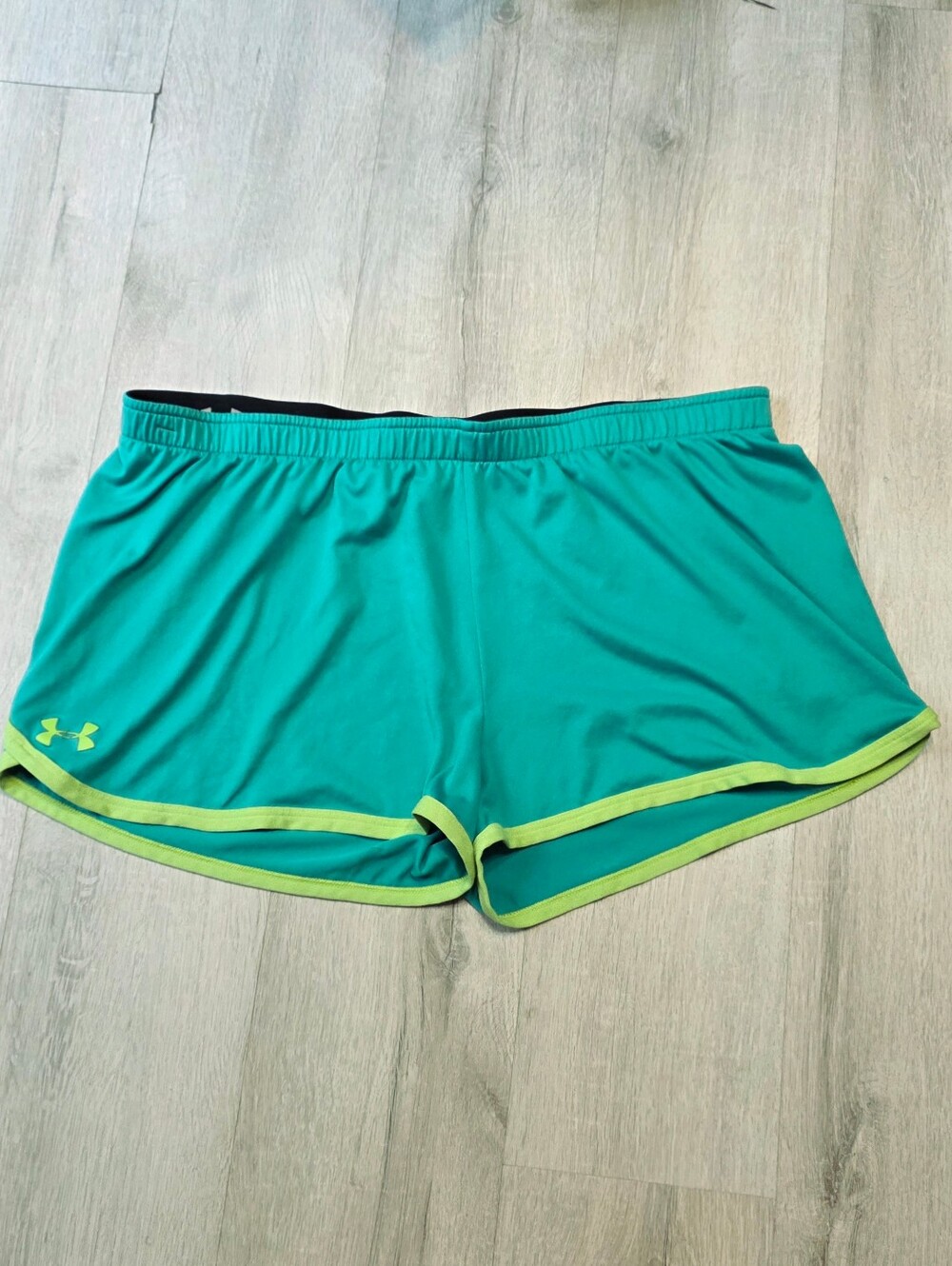 UA Women's Turquoise Lime Green Active Wear Running Dolphin Shorts Loose Stretch